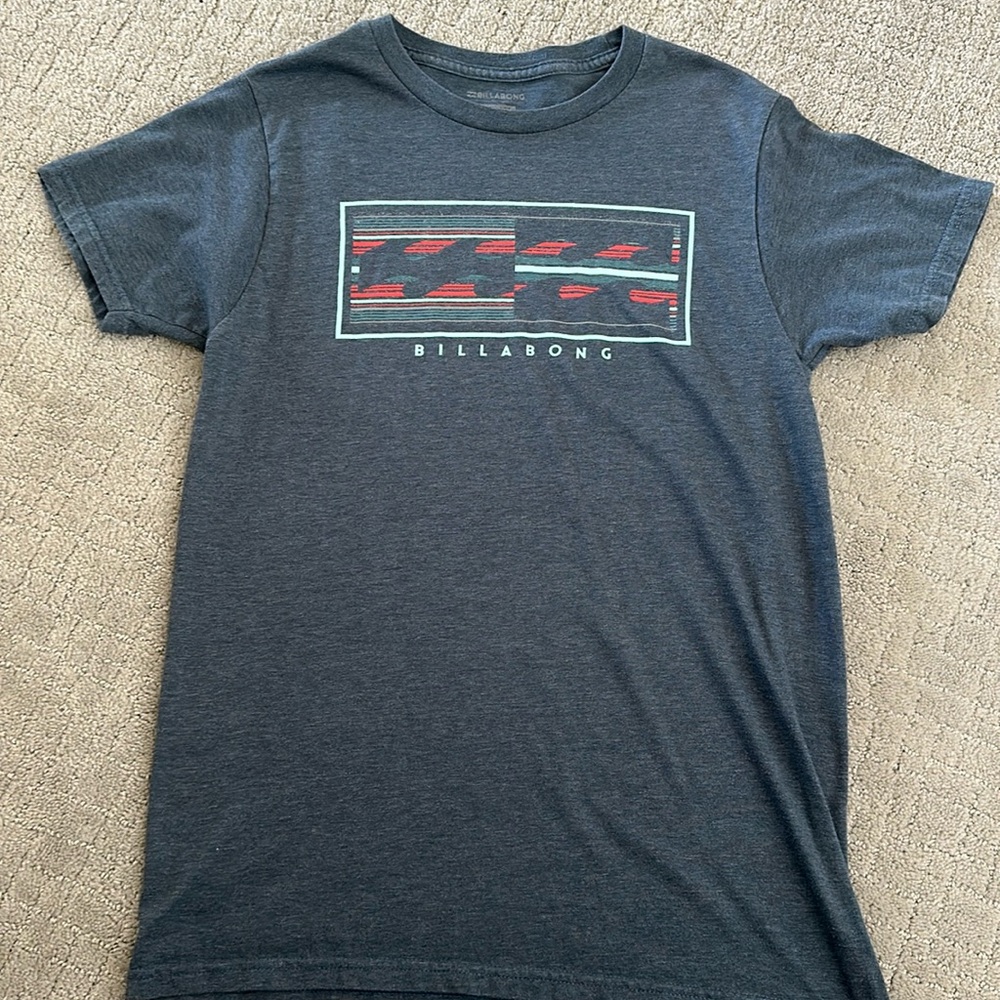 men’s billabong t shirt - small